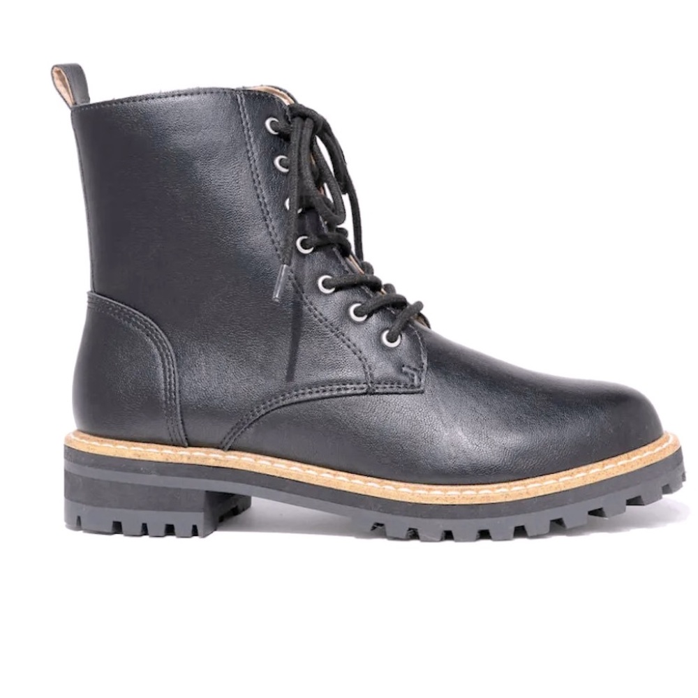 SOLD OUT style ! Black combat boots